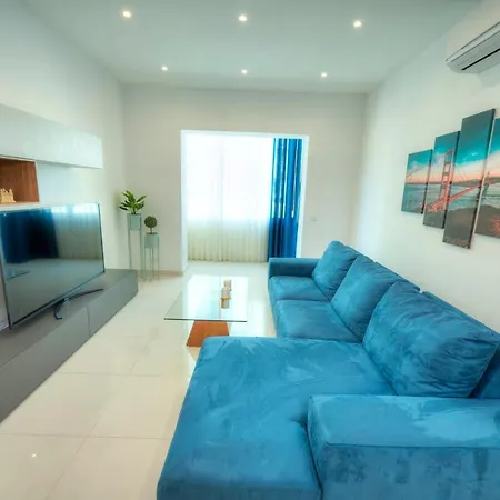 Apartament Spacious & Beautifully Furnished 3 Bedroom Acam1-1 *