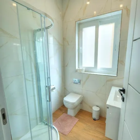 Spacious & Beautifully Furnished 3 Bedroom Acam1-1 Sliema