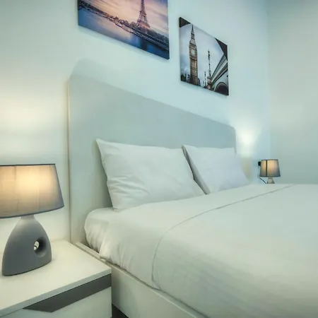 Spacious & Beautifully Furnished 3 Bedroom Acam1-1 *